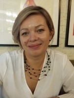 Тёплая Елена